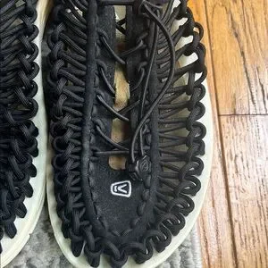 Keen | Shoes | Gently Used Mens Keen Black Sandals With 